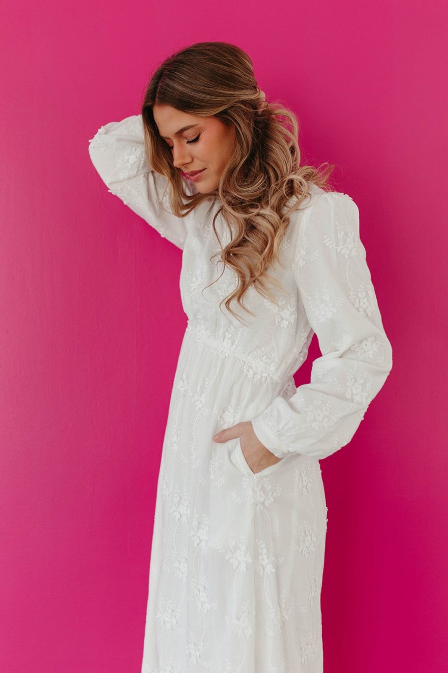 Women Pink Desert Dresses | The Winnee Maxi Eyelet Dress In Pure White