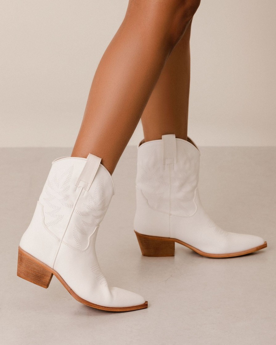 Women Pink Desert | The Mimi Cowgirl Boots In White