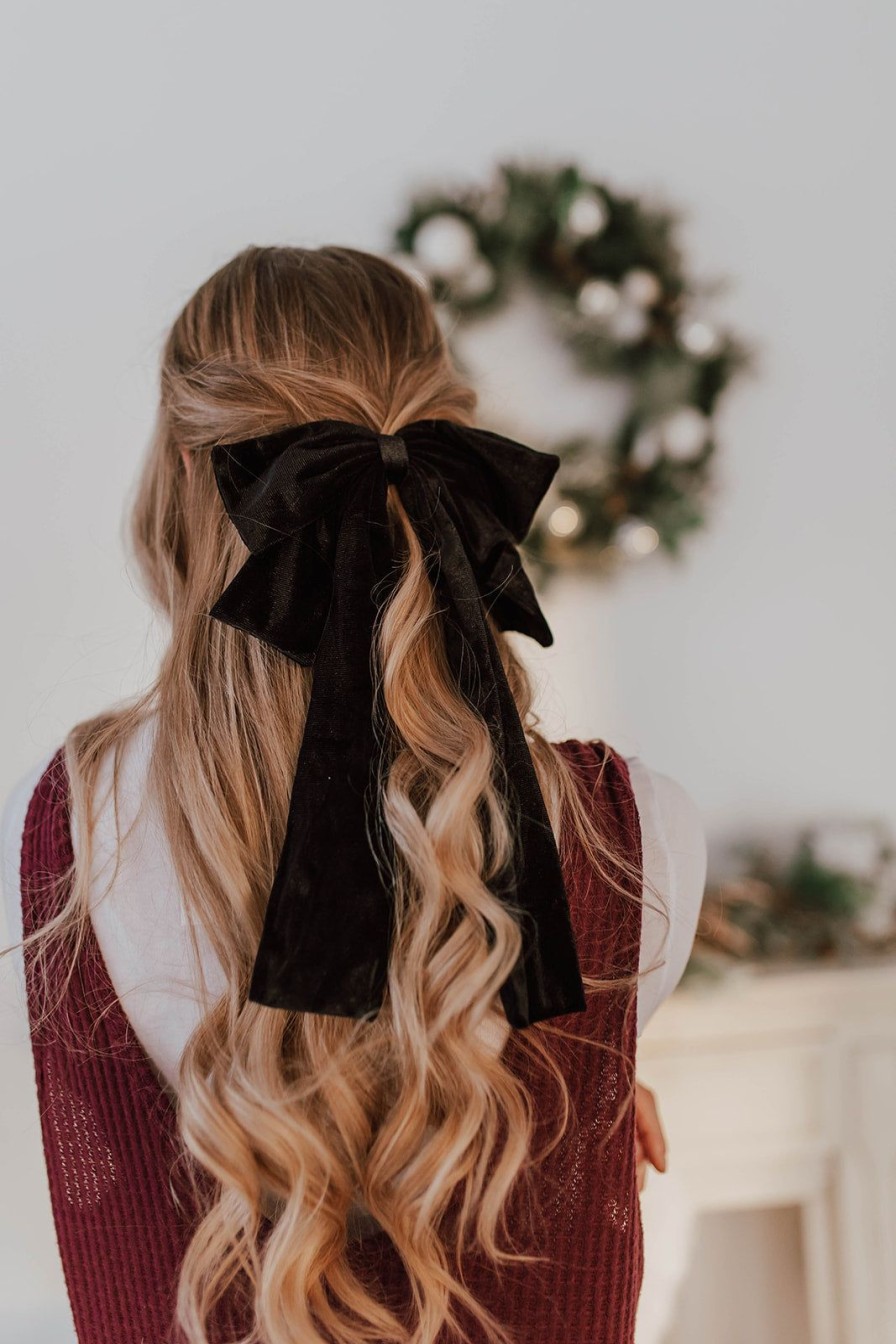 Women Pink Desert | The Velvet Ribbon Hair Bow- 4 Colors