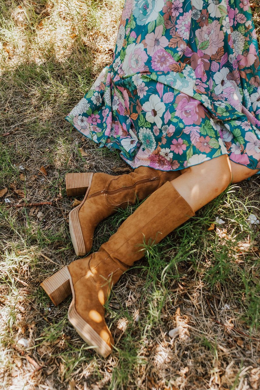 Women Pink Desert | The Chrishelle Knee High Boots In Camel